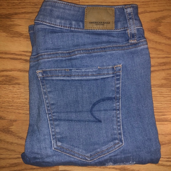 American Eagle distressed jeans - Picture 4 of 5
